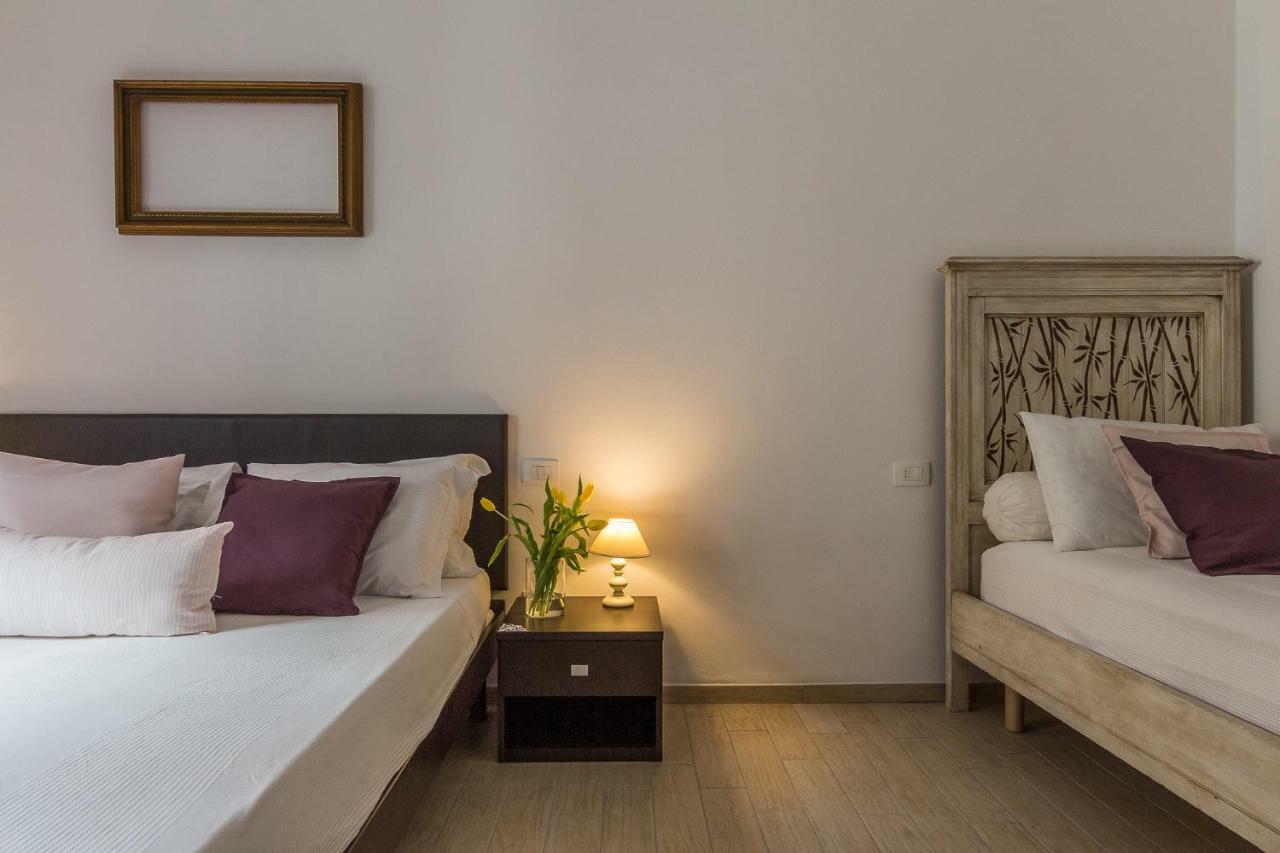 Emma & Olga Apartments -In The City Centre- Florence Room photo